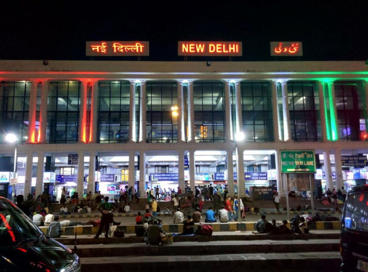 Yes Boss By Backpackers Heaven Near New Delhi Train Station Hotel Екстериор снимка